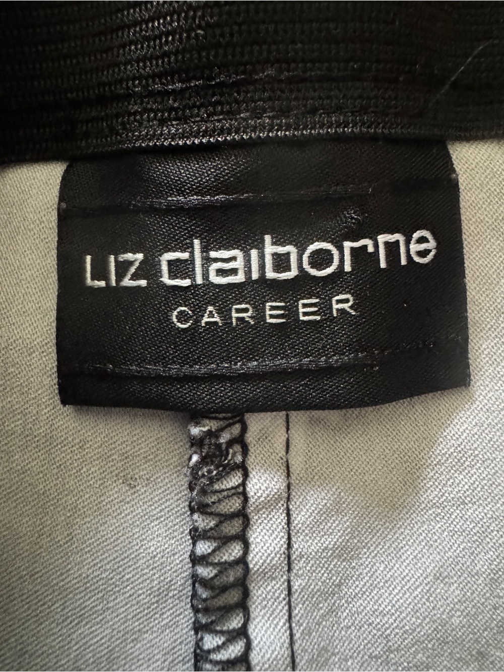 Liz Claiborne Classic Size 12 Black Floral Pull-On Ankle Pants - Picture 5 of 11